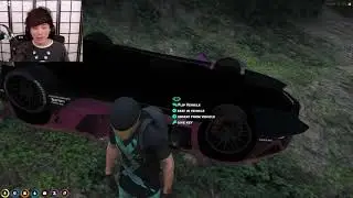 Yuno destroying Raymond's car. Sykkuno ft. Ray_C