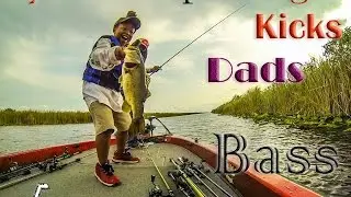 Epic Hookset By 9yr old Kid- Big Largemouth Bass Fishing (Florida)