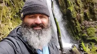 Hiking Lower Soda Falls - Oregon