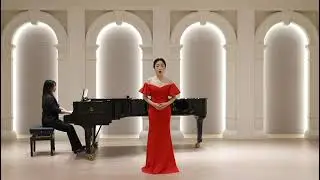 Lingxin Dong singing