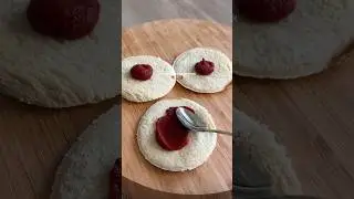 let&rsquo;s cook easy mini pizza sneak with me 🍕🥫🍅
