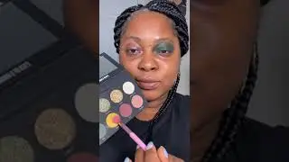 #Shorts Easy Green Eyeshadow, Uoma Beauty Black Magic Color Palette, Allure #makeuptutorial
