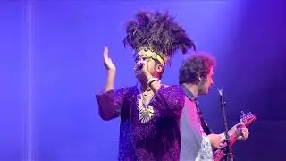 King Khan & the Shrines - I Wanna Be A Girl - Live