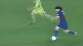 This is why Lionel Messi is a cheat code on FIFA 11.