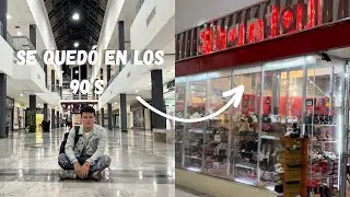 EL CENTRO COMERCIAL ABANDONADO DE LOS 90'S / Aún sigue abierto...