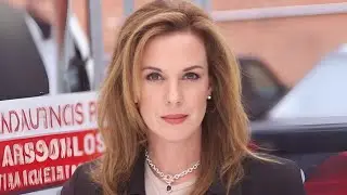 Elizabeth Perkins Is 64 – and You Won’t Believe What She Looks Like Today
