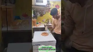 chicken cheese pizza 🍕#explore #chicken #chickencheesepizza #viral #trendingshorts #popular #regular