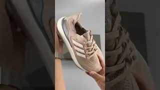 Беговые кроссовки ADIDAS ULTRA BOOST 23. Ссылка на телеграм канал в шапке профиля.