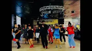 MY TYPE OF CARRYING ON LINE DANCE