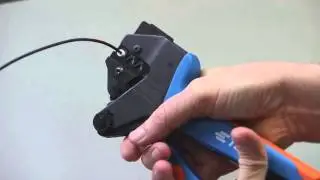 Crimpen von AMP MCP Kontakten (AMP MCP Contact Crimping Instructions) - German