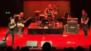 Dead Kennedys- Nazi Punks Fuck Off / California Uber Alles (Live at Astor Theatre)