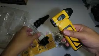 Violent fan? Mini turbo fan? Suction and blowing fan?  Seatbelt cutter?
