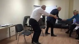 Введение в эмоциональную синхронизацию (emotionSYNC):  революция ли это в коучинге и психотерапии?