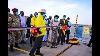 Museveni commissions Isimba public bridge connecting Kayunga and Kamuli