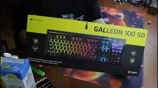 Unboxing a Corsair Galleon 100 SD stream deck keyboard!