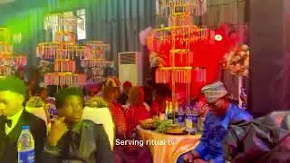 NDELI SERVE SENATOR ANYIM PIUMS WINE AND WAS SCARED TO PICK D DRINK FROM HIM #TOO MUCH PRESSURE 😀😀😀😀