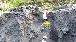 Amazing sand mining