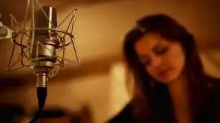 Dominika Gurbaľová - Svätý. Svätý (Official / klip)