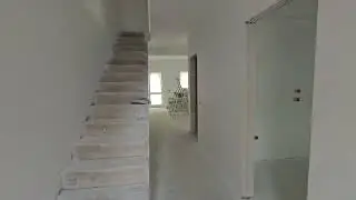 Casa Bragadiru str Safirului,zona de case