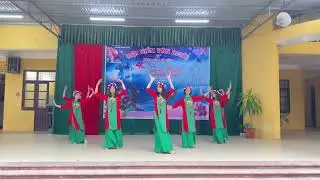 Múa mashup bèo dạt mây trôi + gió đánh đò đưa
