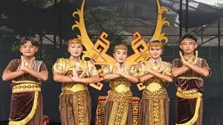 Tari Kreasi “Sai Jadei Garam Jamo Terang”