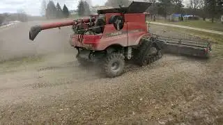 December Harvest 2021 Chasing - CASE IH AXIAL-FLOW&reg; 8120 - MacDon FD140 - Soybeans Field Start