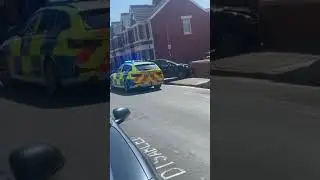 Car crashed into a wall in barry South Wales 🏴󠁧󠁢󠁷󠁬󠁳󠁿