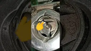 Proper Timing for Half Shuttle Sewing Machine #sewingmachinerepair #sewingtips #shorts #viral