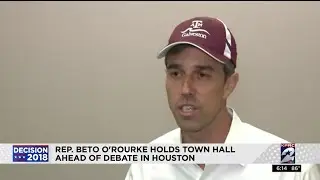 Rep. Beto O'Rourke holds town hall ahead of debate in Houston