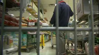 Business Report: Avoiding holiday crowds