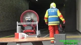 + PKW BRENNT IM PARKHAUS + OUTLETCITY Metzingen - Stores geräumt - FEUERWEHREINSATZ | [E]