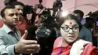 BJP candidate Locket Chatterjee quarrel with polling officials