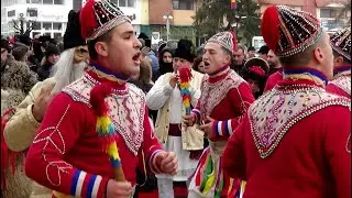 Tradiții de Anul Nou în Târgu Neamț - Spectacolul străzii (Moldova, Romania)