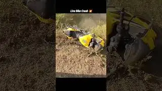 Live bike crash rs 200 💥 #rs200 #crash #shorts #rider #bikerider #biker #shortsfeed #motovlog