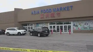 ICE agents raid a popular Western New York supermarket