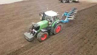 Erfurt 2019 TRAKTOR im Acker Ma&szlig;stab 1:8