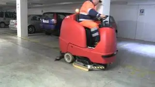 Jumbo scrubber drier for big areas, scrubber drier for big areas RCM S.p.A.