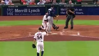 Home plate umpire Jeff Kellogg gets hit in the mask