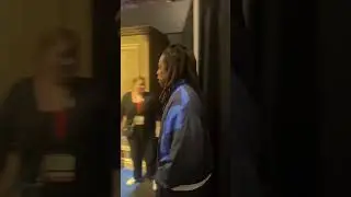 JAYZ PULLS UP TO 40/40 CLUB POP UP AT FANATICS FEST IN NYC #SHORTS #JAYZ