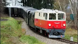 Waldviertelbahn N&Ouml;VOG V5 (Ehemalig &Ouml;BB 2095.05) vom Adventmarkt von Weitra nach Gm&uuml;nd am 26.11.2022