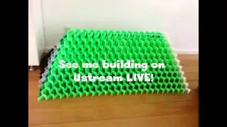 Ustream LIVE 3D pyramid