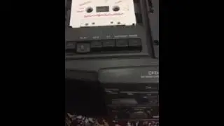 وما ألذ الصمت حين خيم