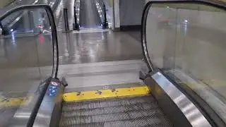 Rollsteig Schindler 9500 AE im Carrefour Montreuil