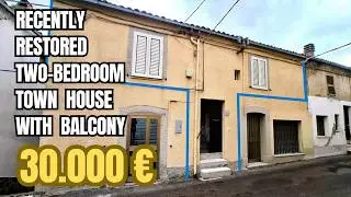 Recently restored two-bedroom town house, balcony with panoramic view.San Buono