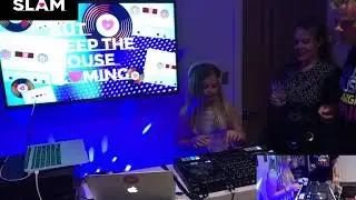 SLAM SOCIAL DIS-DANCING #003(1)