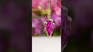Natural Hot Pink Quartz Crystal Arrow Head Pendant!