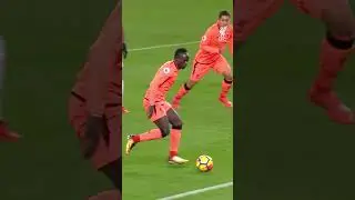 Bobby letting Sadio get his goal 😌