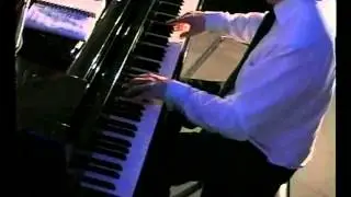 Jonathan Vinten plays 'The Man I Love'