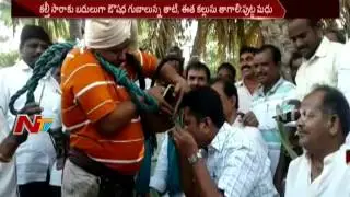 MLA Putta Madhu Different Campaign Against Liquor || Telangana || NTV