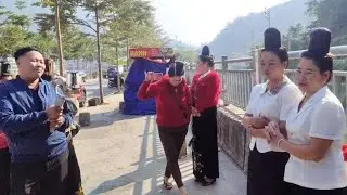 Các nghệ nhân đi uống rượu Quàng ngoan